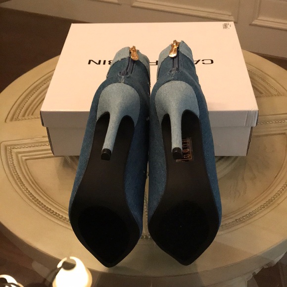 Cape Robbin Sz 6 Medium Wash Denim Bootie - Picture 3 of 8